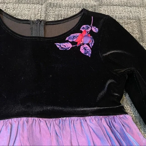 Girls Dress - Picture 3 of 5